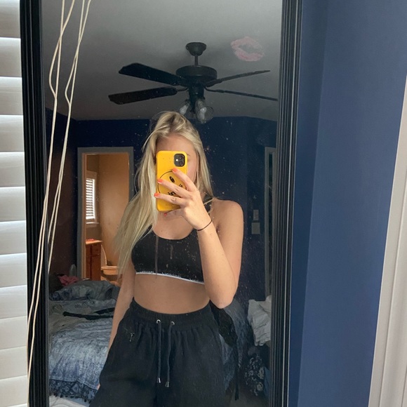 Black Basketball Shorts with Zipper Pockets - Picture 2 of 2